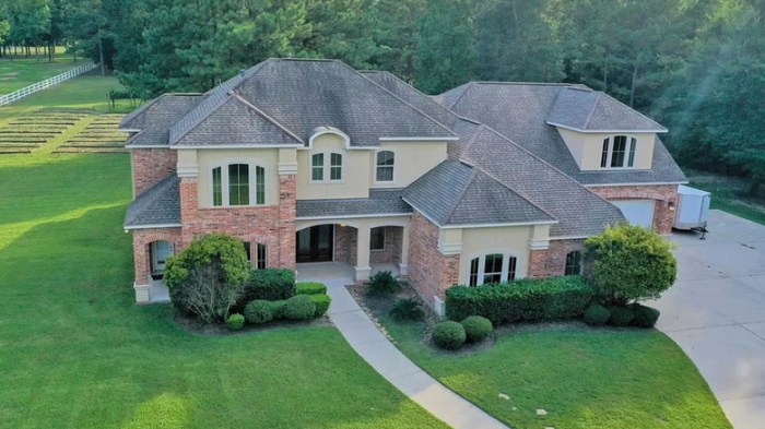 10 Stunning Million-Dollar Homes In Texas